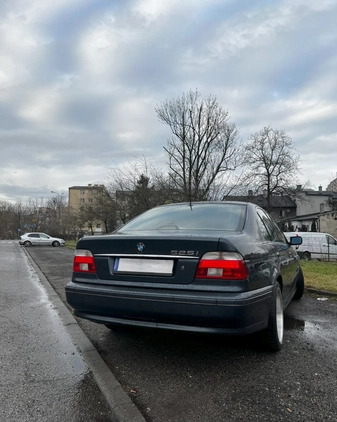 BMW Seria 5 cena 17000 przebieg: 237553, rok produkcji 2002 z Chorzów małe 37